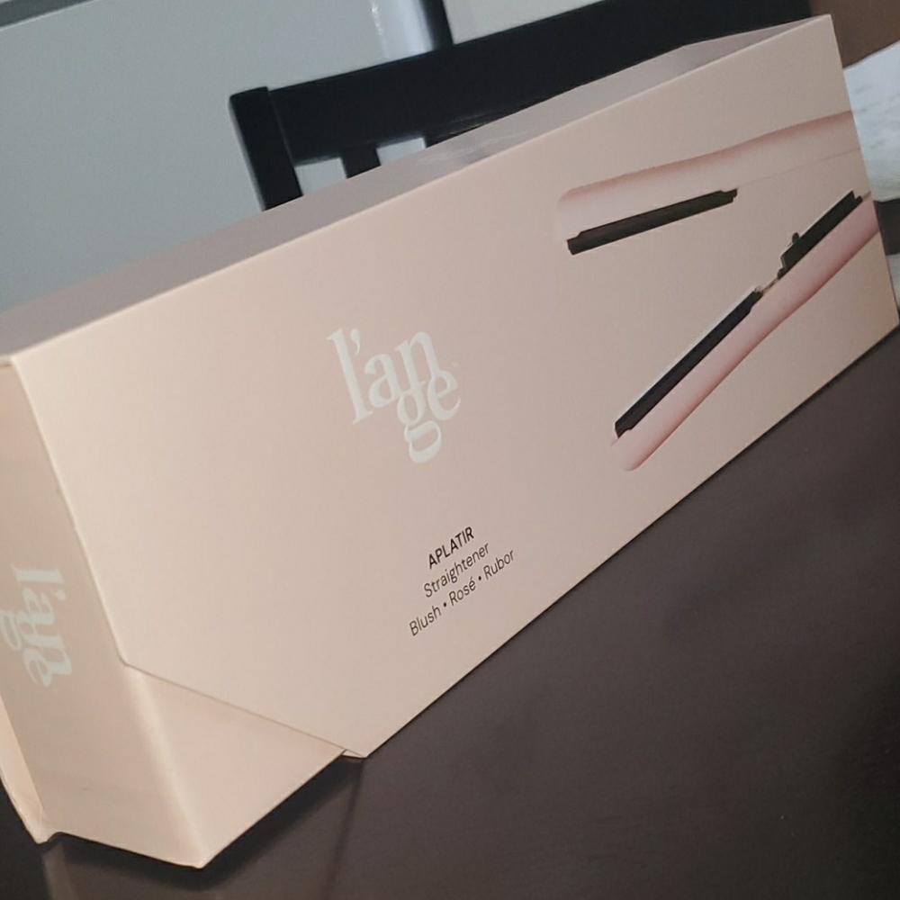 Hair straightener